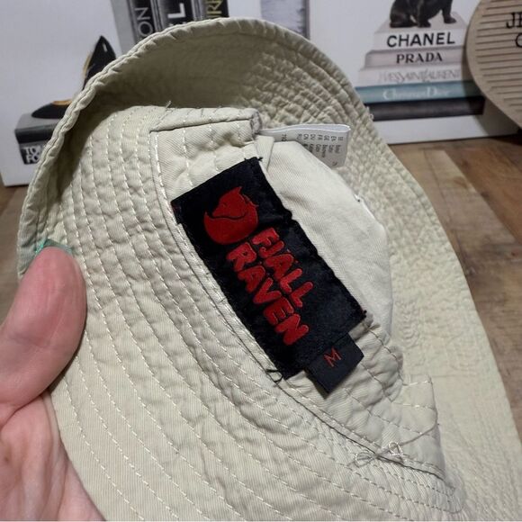 Fjallraven Bucket Hat Khaki Size Medium - Picture 4 of 9